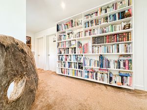 Photo 30- click for photo gallery